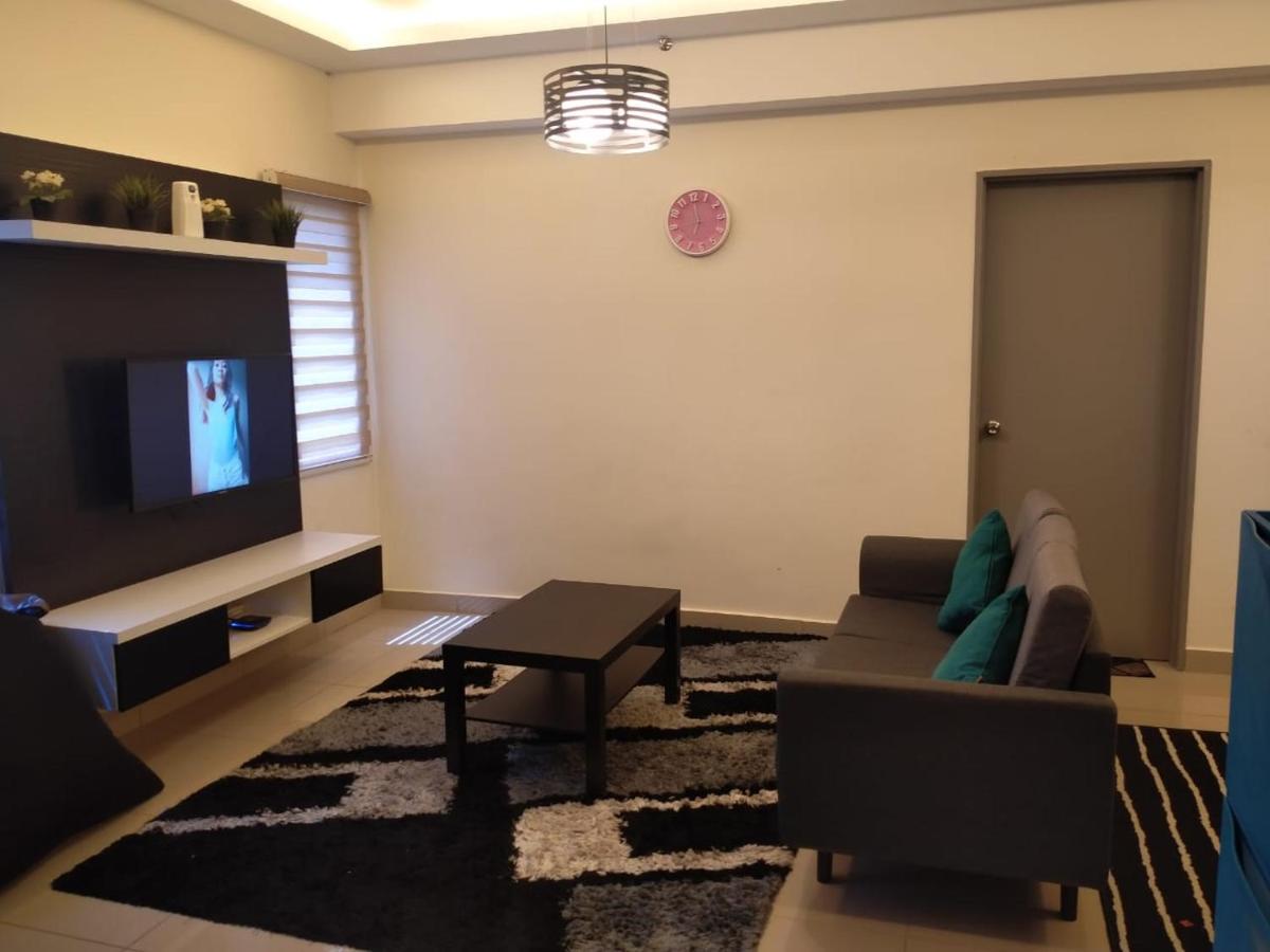 Hyve Soho Suite - Netflix Cyberjaya Luaran gambar